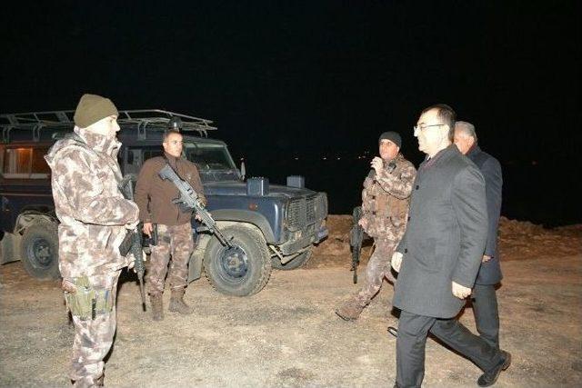 Vali Toprak 2016&rsquo;nın Son Saatlerini El Bab Gazisi İle Ge&ccedil;irdi 1