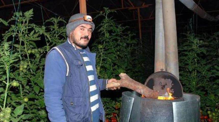 Demreli &Uuml;retici, Yeni Yılı Don N&ouml;betinde Karşıladı