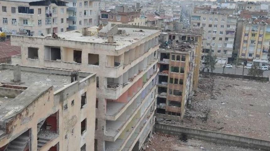 Bağlar&rsquo;daki Ter&ouml;r Saldırısında Zarar G&ouml;ren 6 Bina İ&ccedil;in Yıkım Kararı