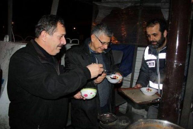 Vali Alpman Yeni Yıla Polis, Asker Ve Korucuları Ziyaret Ederek Girdi