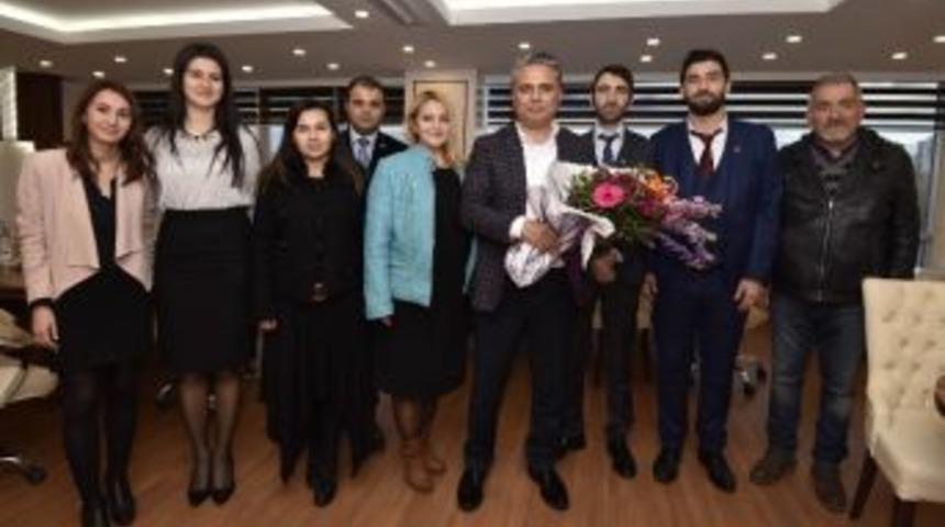 Başkan Uysal, Hayvan Hakları Komisyonuyla Bir Araya Geldi