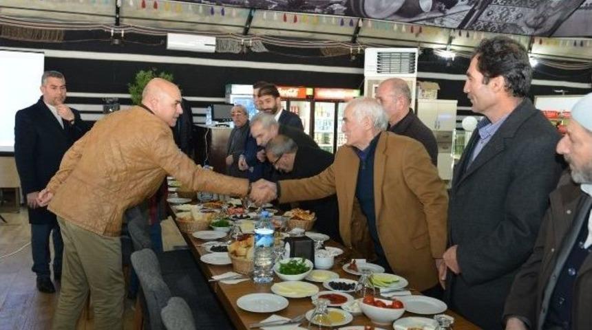 Ali Korkut, Mahalle Muhtarlarıyla Bir Araya Geldi