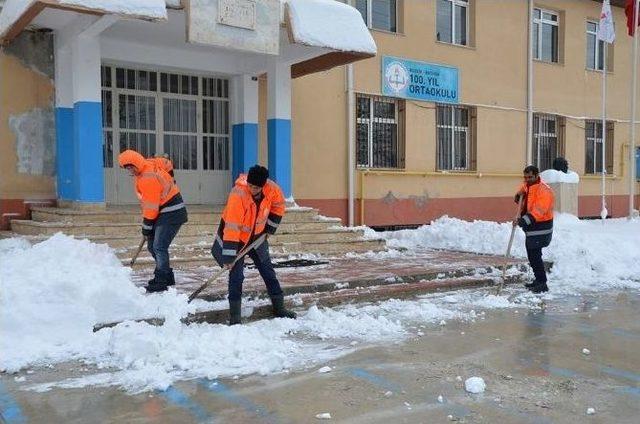 Bozüyük’te Okullar Pazartesi Gününe Hazır