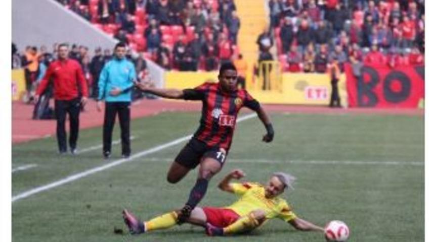 Ahmet Burak Solakel, Adana Demirspor İle Anlaştı