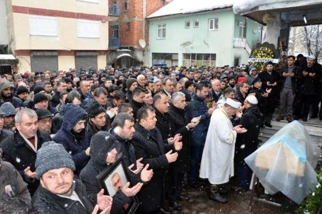 Beyin Kanaması Geçiren Gmis Genel Sekreteri Defnedildi