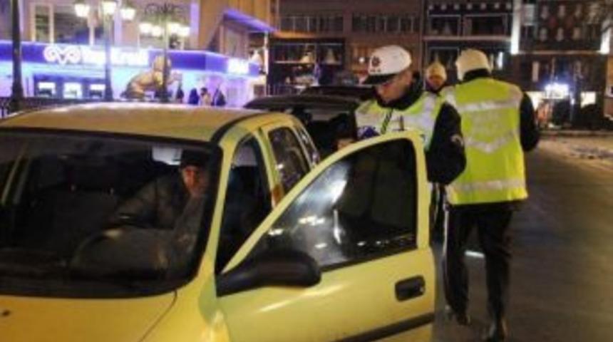 Eskişehir&rsquo;de Yılbaşında 870 Araca 183 Bin Lira Ceza