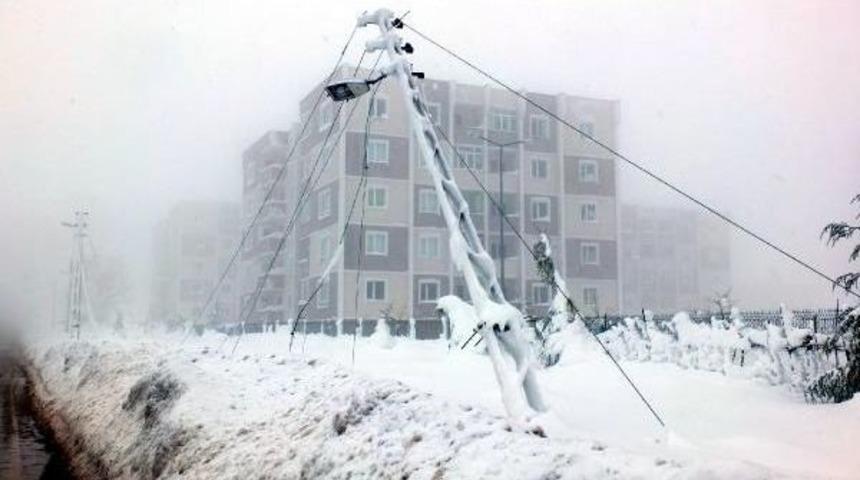 K&ouml;rfez'in 20 Mahallesi Elektriksiz