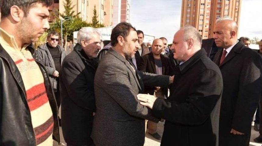 Vali &Ccedil;akacak&rsquo;tan Şehit Polisin Ailesine Ziyaret