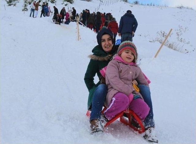 İnönü’de Kızak Şenliği