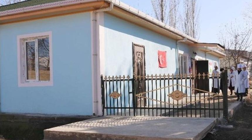 Tacikistan&rsquo;da Navobod Sağlık Ocağı&rsquo;na Tadilat Desteği