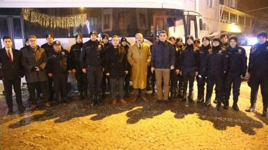 Emniyet M&uuml;d&uuml;r&uuml; Yılbaşı Gecesi Denetimlerini Yerinde İnceledi