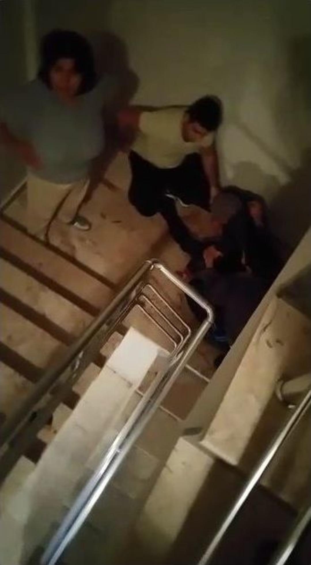 Ayakkabı Hırsızlarının Yakalanma Anı Vatandaş Kamerasında