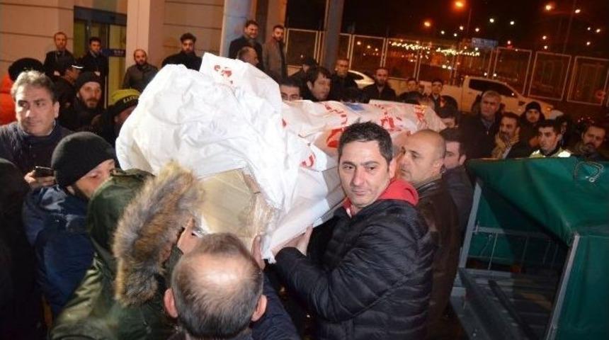 İstanbul&rsquo;daki Saldırıda Hayatını Kaybeden Seymen&rsquo;in Cenazesi Memleketi Trabzon&rsquo;a Getirildi