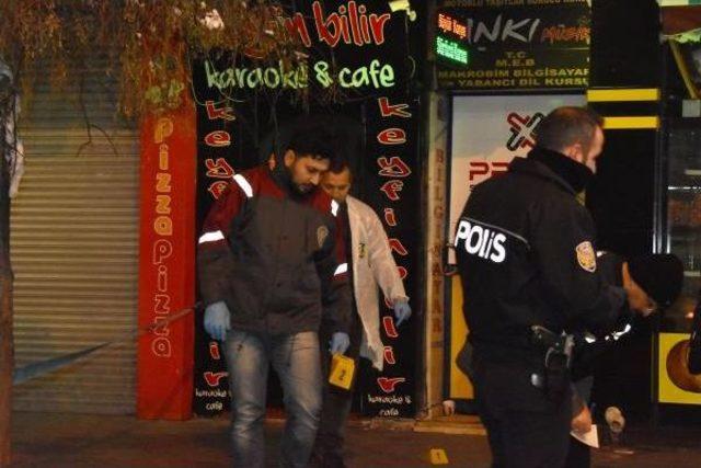 Konya da Bir Kafe De Bı&ccedil;aklı Kavga: 2 Yaralı 1