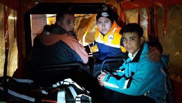 Bursa da Karda Mahsur Kalan Bek&ccedil;i 5 Saatlik Operasyonla Kurtarıldı 1