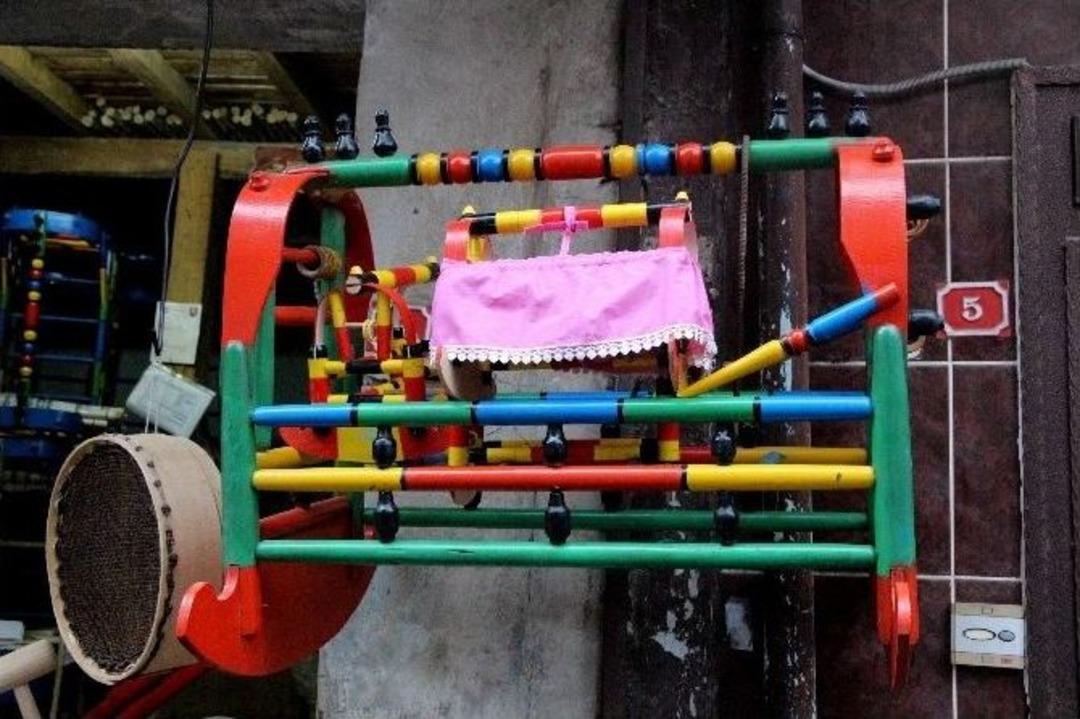 Tahta Beşikler Artık Sallanmıyor