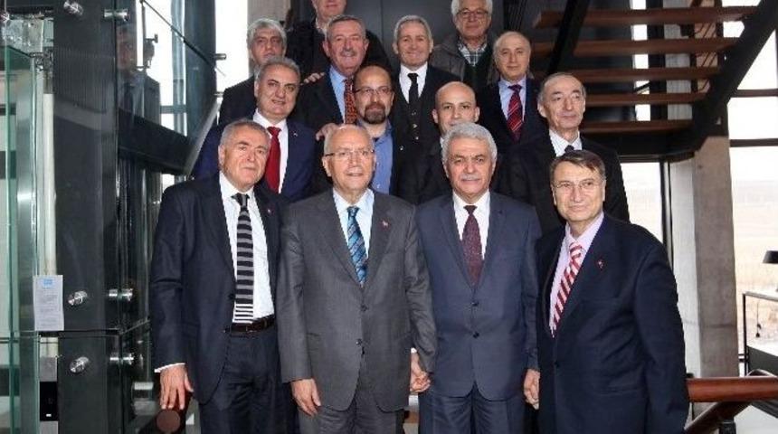 Yaşar, Anadolu Osb&rsquo;nin 15&rsquo;inci Yılını Kutladı