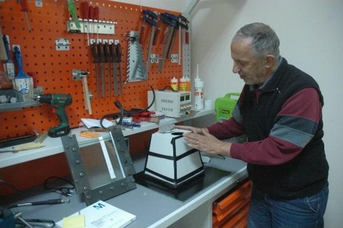 Emekli Profes&ouml;r, K&uuml;f Oranını &Ouml;l&ccedil;ebilen Makine Geliştirdi