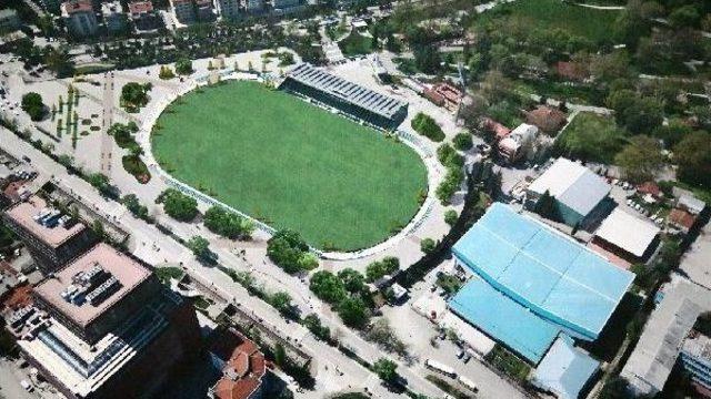 Bursa Atatürk Stadyumu 15 Bin Kapasiteli Amfitiyatro Oluyor