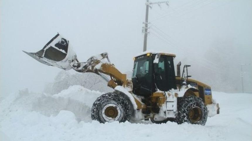 Karla M&uuml;cadele &Ccedil;alışmaları Yılbaşı Gecesi De Devam Etti