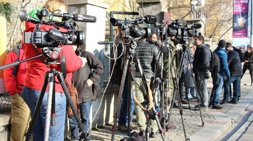 D&uuml;nya Basınından Saldırı Noktasına Yoğun İlgi
