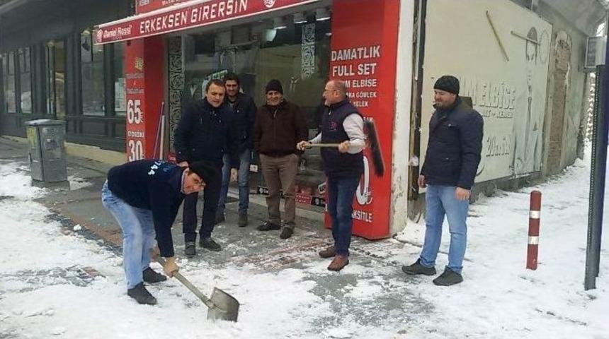 Edirne&rsquo;de Kazma K&uuml;rek Sesleri Y&uuml;kseliyor