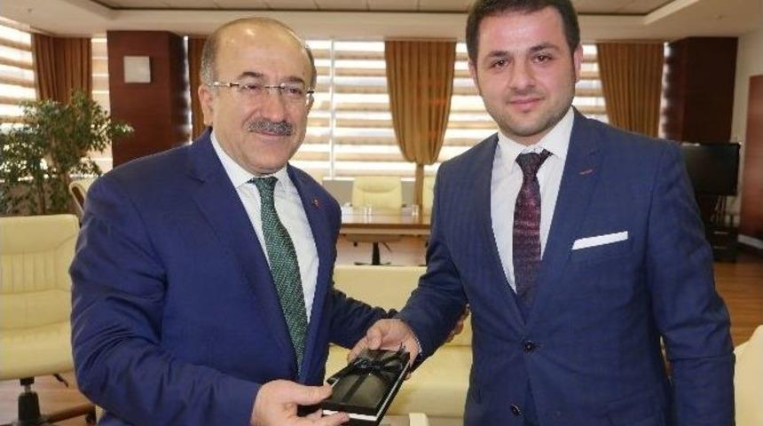 Gen&ccedil;lik Meclisi &Uuml;yelerinden Başkan G&uuml;mr&uuml;k&ccedil;&uuml;oğlu&rsquo;na Ziyaret