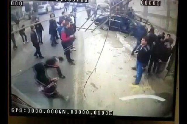 Gaziantep te, 1 &Ccedil;ocuğun &Ouml;ld&uuml;ğ&uuml; Kaza G&uuml;venlik Kamerasında 1