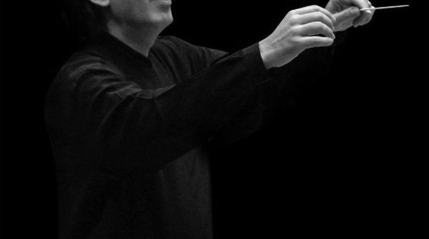 D&uuml;nyaca &Uuml;nl&uuml; Sanat&ccedil;ılar İzdso&rsquo;da