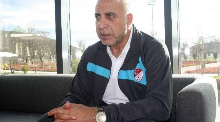 Yaşar Duran: "8-0&rsquo;lık İngiltere Ma&ccedil;ı İ&ccedil;imde Kanayan Yara"