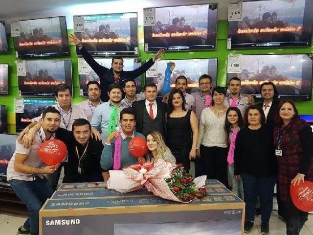 80 Ekrandan S&uuml;rpriz Evlenme Teklifi 2