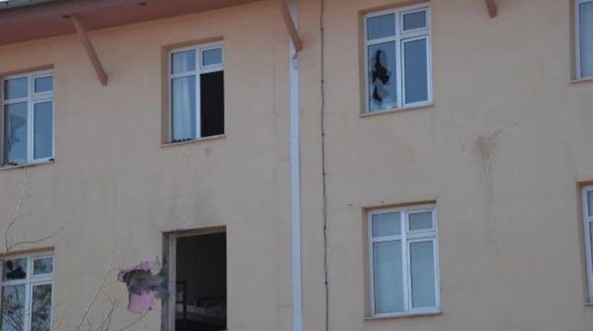 &Ccedil;ınar'daki Roketli Saldırıda &Ouml;ğrenciler Olası Bir Faciadan Kurtuldu