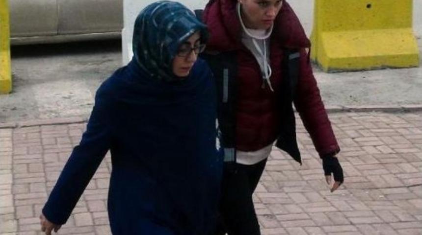 Elazığ'da Fet&ouml;'den G&ouml;zaltına Alınan Eski M&uuml;d&uuml;r, Oğlu Ve Gelini Adliyede