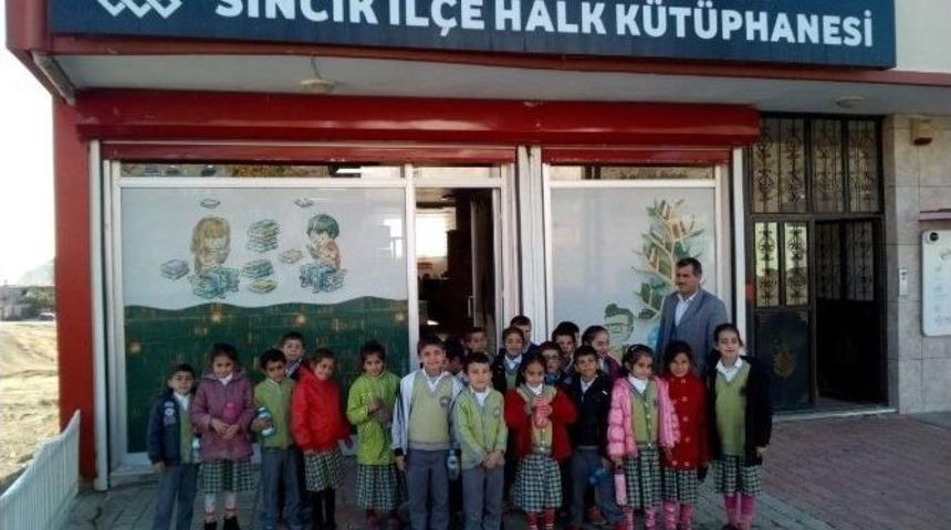 &ldquo;sincik Okuyor Aydınlanıyor&rdquo; Kitap Okuma Yarışması D&uuml;zenliyor