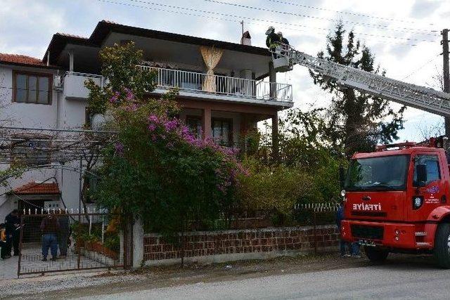 Ortaca&rsquo;da &Ccedil;atı Yangını Korkuttu 1