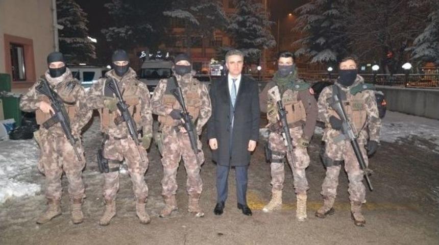 Vali Baruş&rsquo;tan Polis &Ouml;zel Harekat&rsquo;a Ziyaret