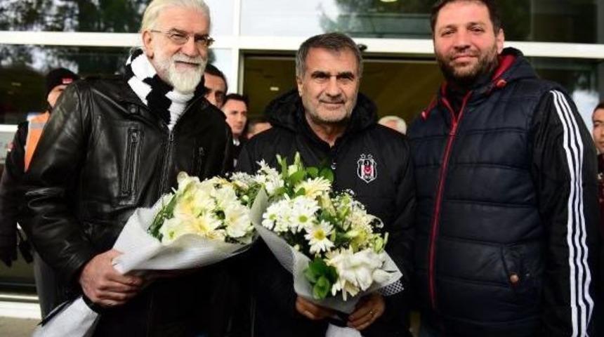 Beşiktaş Kafilesine Antalya'da Yoğun Ilgi