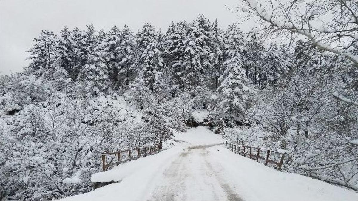 Kazdağları Muhteşem Kar Manzaraları İle Adeta B&uuml;y&uuml;l&uuml;yor