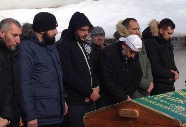 Ortaköy Katliamında Hayatını Kaybeden Koray Karakoç, Haymana'da Toprağa Verildi