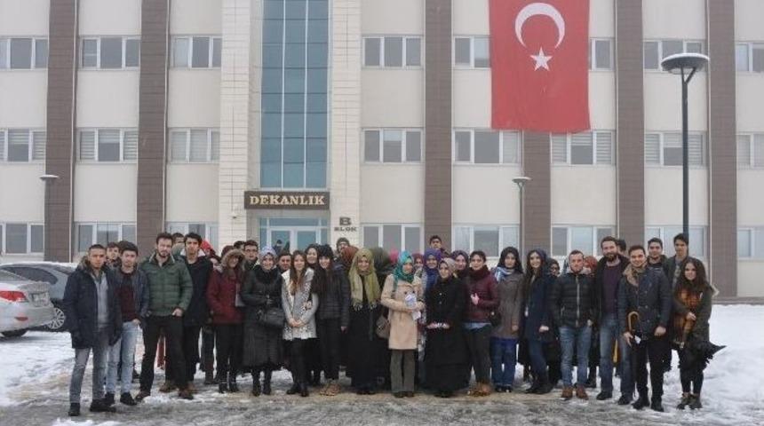 &Ouml;ğrencilerinden &Uuml;niversiteye Ziyaret