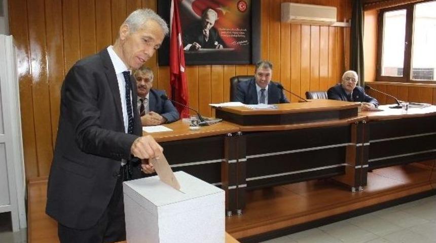 İl Genel Meclisi Denetim Komisyonuna &Uuml;ye Se&ccedil;imi Yaptı