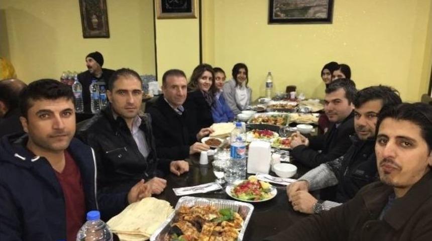 Cizre&rsquo;de Başarılı &Ouml;ğrenciler Yemekte Buluştu