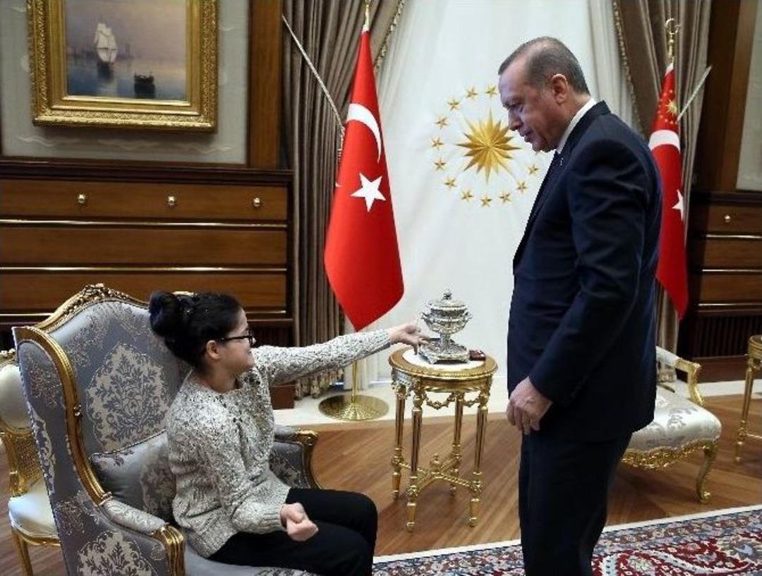 Erdoğan Hayranı Engelli G&uuml;lşah&rsquo;ın Hayali Ger&ccedil;ek Oldu