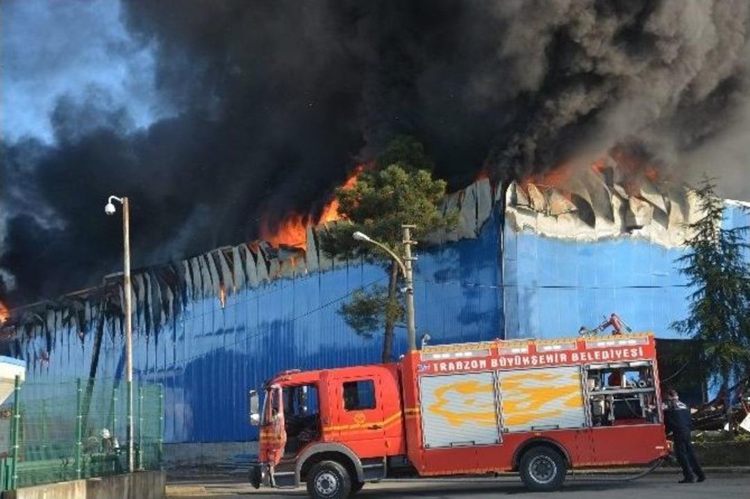 Arsin Organize Sanayi Sitesi&rsquo;nde Yangın...(2)