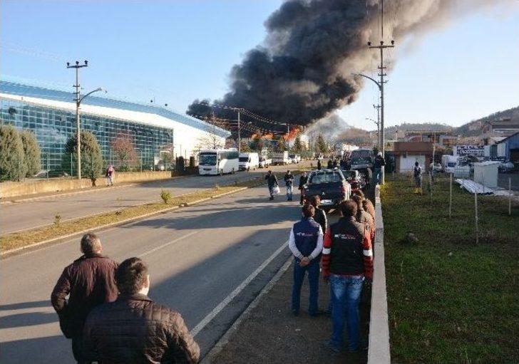 Arsin Organize Sanayi Sitesi’nde Yangın...(2) G3
