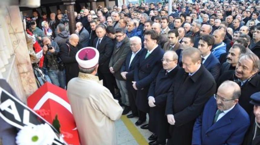 Reina'daki Saldırıda &Ouml;len Seymen'in Cenazesi Babaevinde (2)