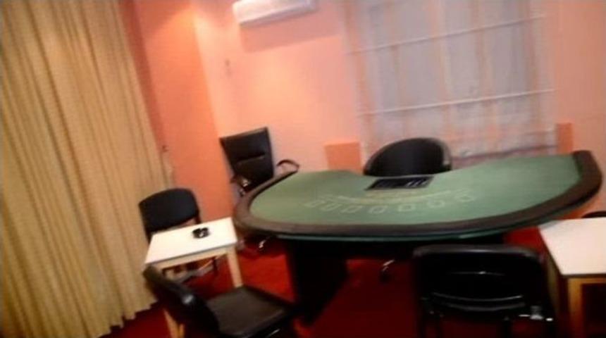 Alanya&rsquo;daki Kumarhane Baskını Kamerada