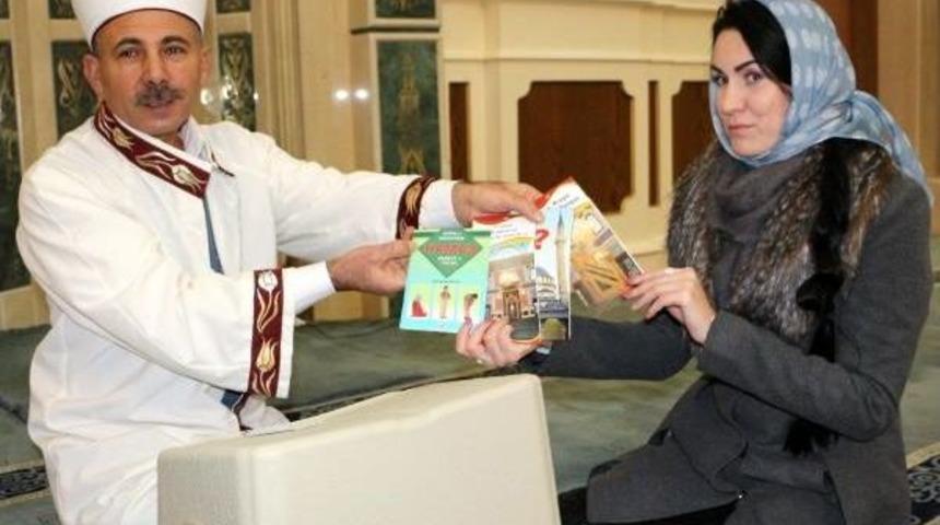 Yerleşik Rus Kadın M&uuml;sl&uuml;man Oldu