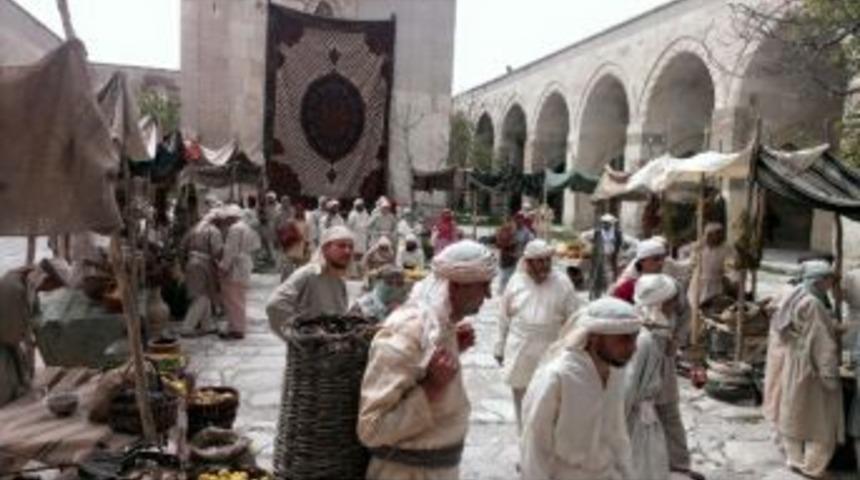 "somuncu Baba Aşkın Sırrı" Filmi En Fazla İzlenen Film Arasında