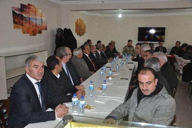 Kaymakam Uzan, Kanaat &Ouml;nderleri İle Buluştu 2